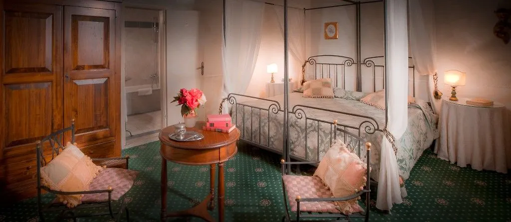 Hotel Torre Guelfa Palazzo Acciaiuoli Florence 4*,  Italy