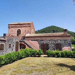 https://etna-holidays-apartment-nicolosi.sicilyhotelsitaly.net