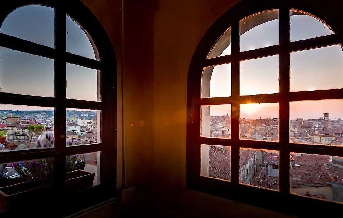 Hotel Torre Guelfa Palazzo Acciaiuoli Florença 4*,  Itália