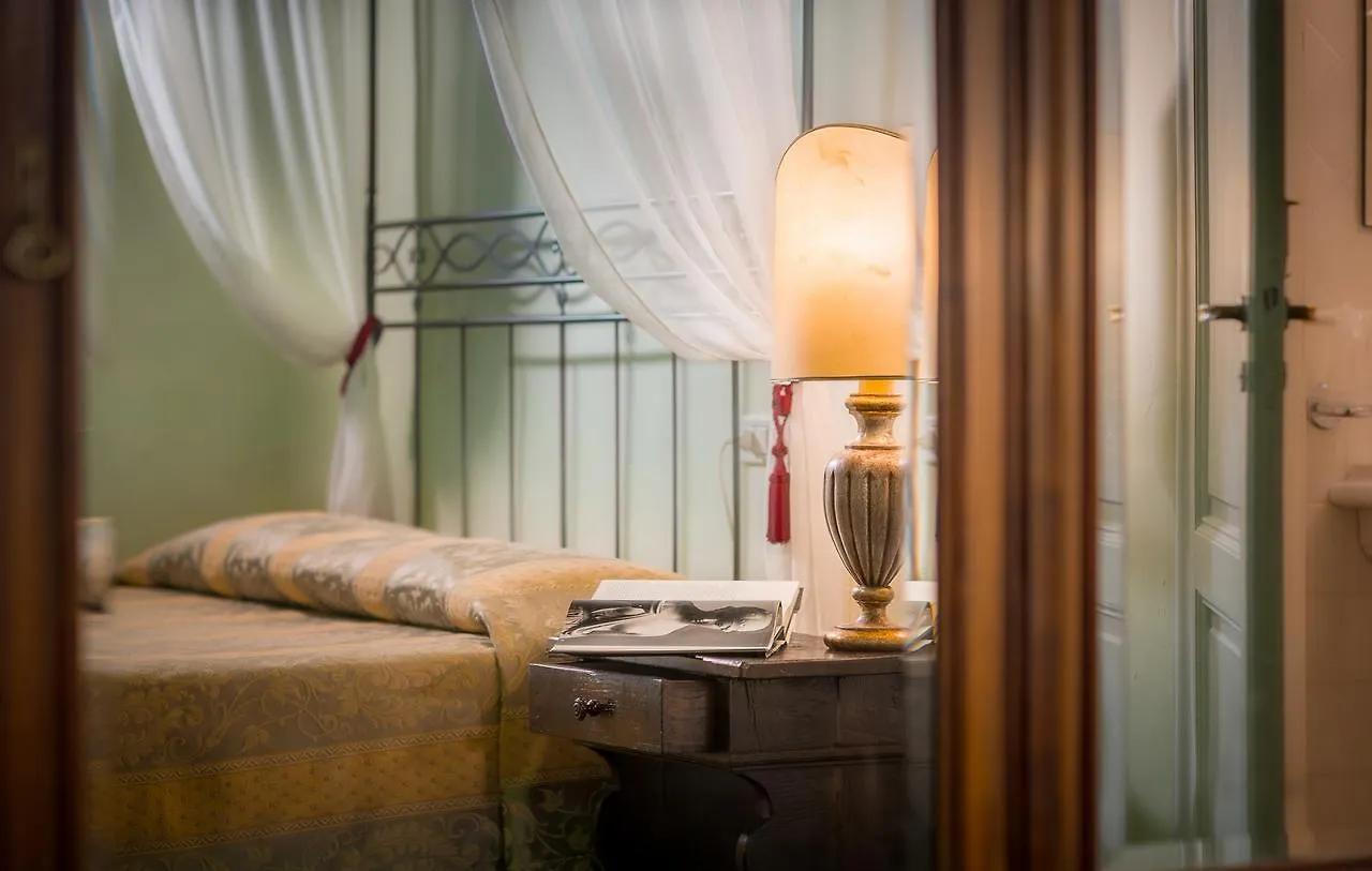 Hotel Torre Guelfa Palazzo Acciaiuoli Florença 4*,  Itália