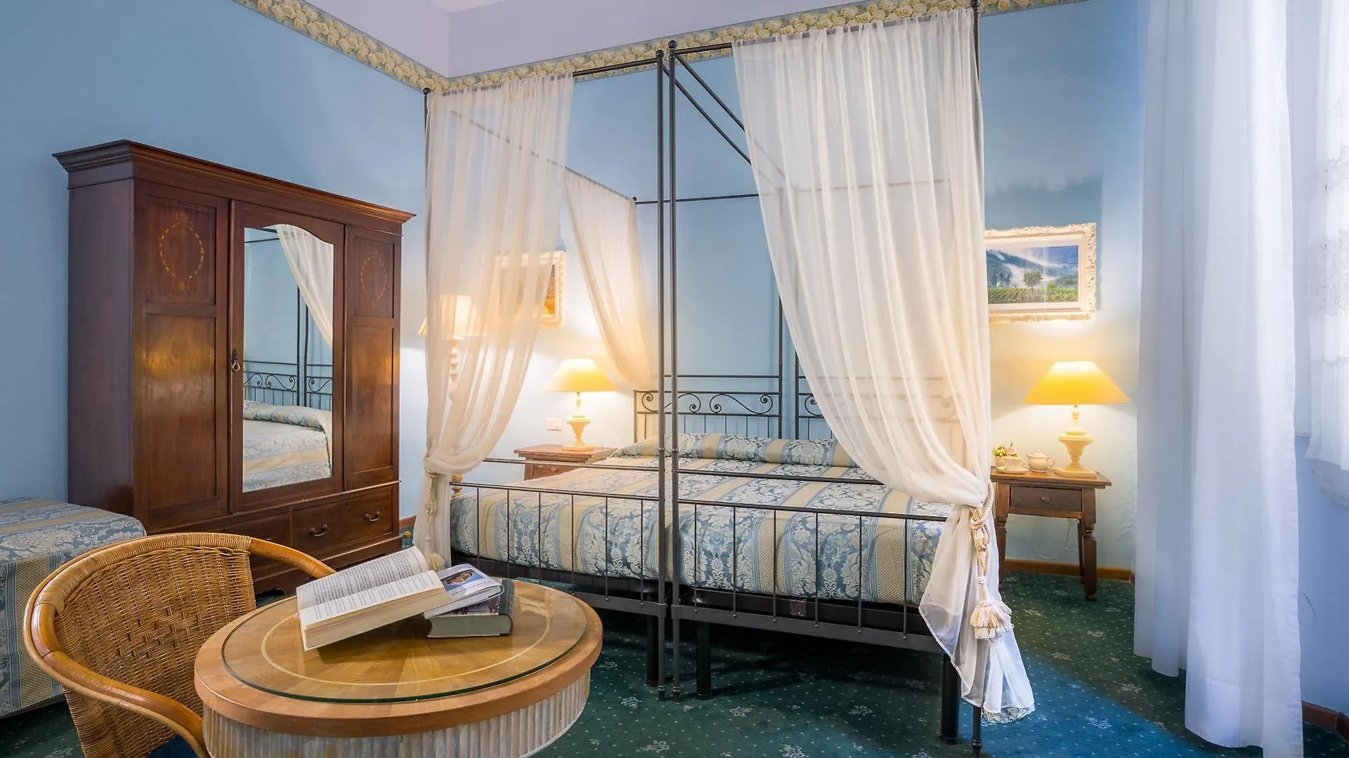 Hotel Torre Guelfa Palazzo Acciaiuoli Florença Itália